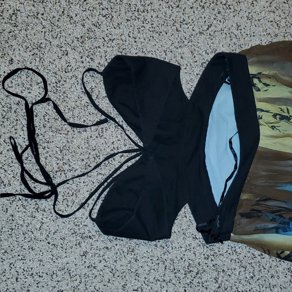 BCBG MaxAzria Sleeveless Open Back Dress - Picture 5 of 7